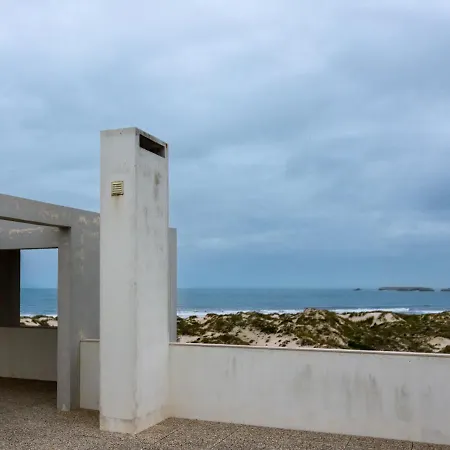 Nuno Moco * ペニシェ