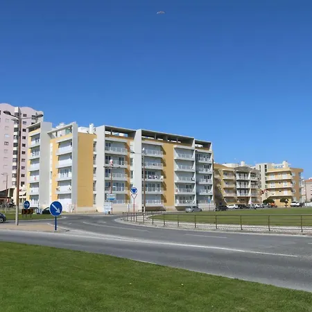 Apartment Nuno Moco Peniche